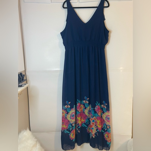 Old Navy Maxi Dress: Fully Lined Ruffled V Neck with Multi Colored Floral Print - Picture 4 of 16